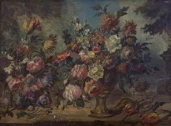 Blumen auf einem Sims